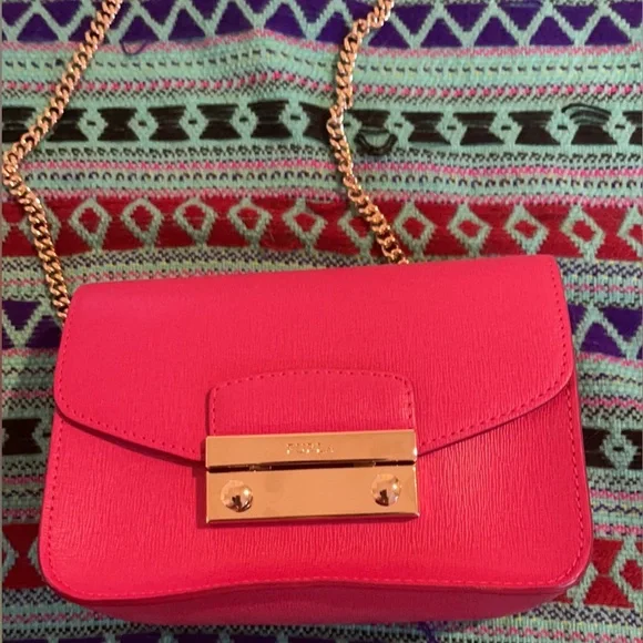 FURLA Mini Julia Pink long gold chain crossbody NWOT never Carried 💖 - Picture 4 of 9